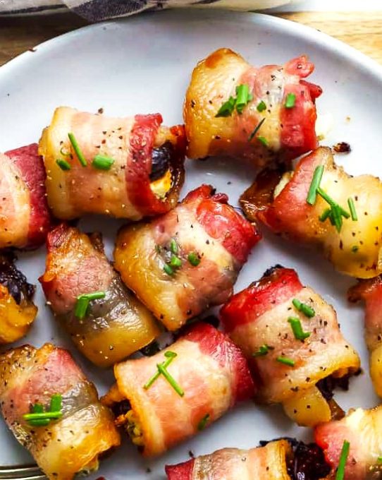 BACON-WRAPPED STUFFED FIGS